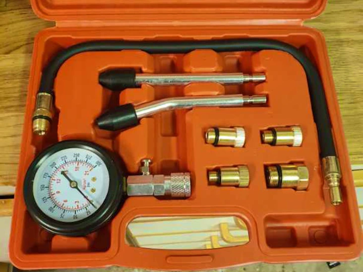 Kompressionsprovare för bensinmotorer