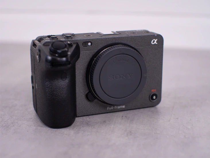 Sony fx3 full-frame cinema camera (4x 128gb sdxc v90)