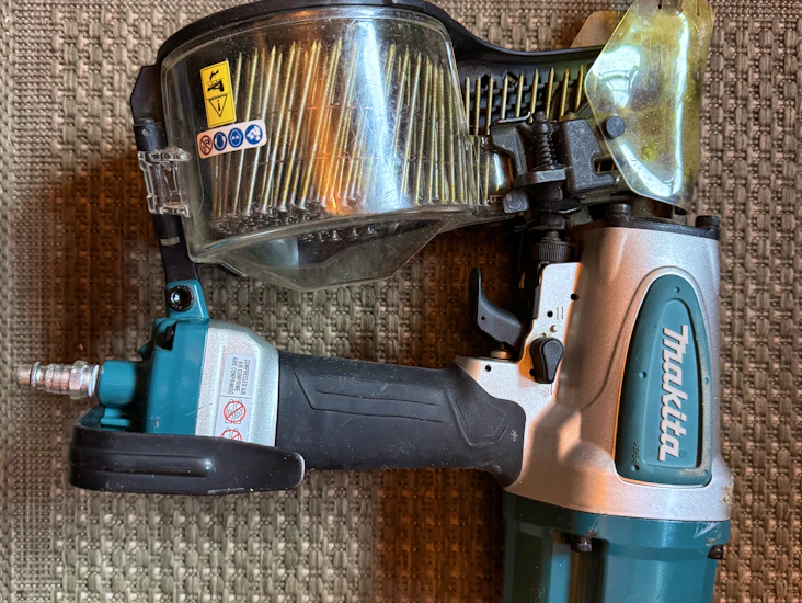 rullanaulain makita an613