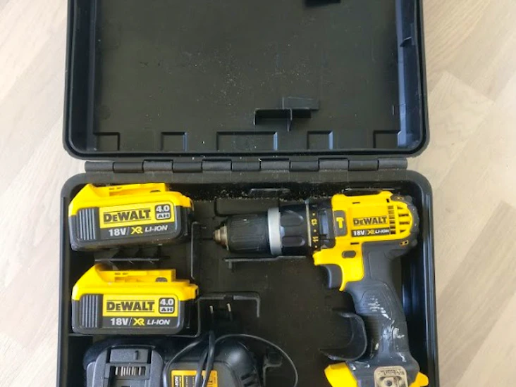 Dewalt 18v skruvdragare med slagfunktion