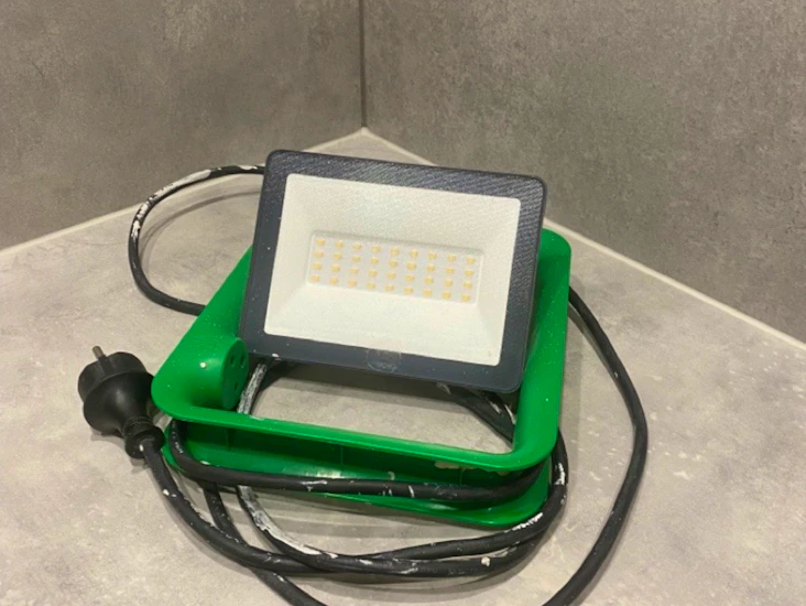 Stark arbetsbelysning