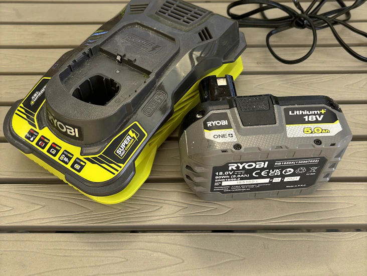 Ryobi supercharger + ekstra 5ah batteri