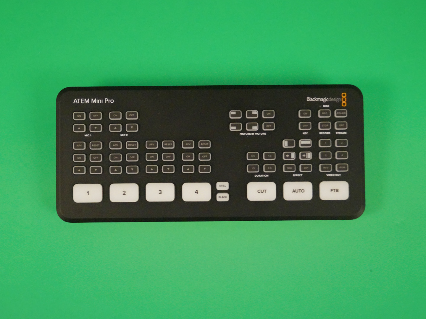 Blackmagic design atem mini pro 4 hdmi live production switcher