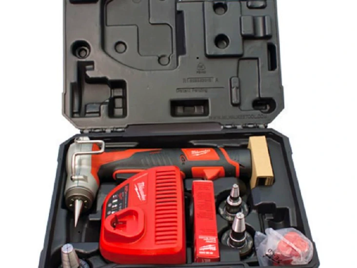 Milwaukee uponor q&e ekspansjonsverktøy