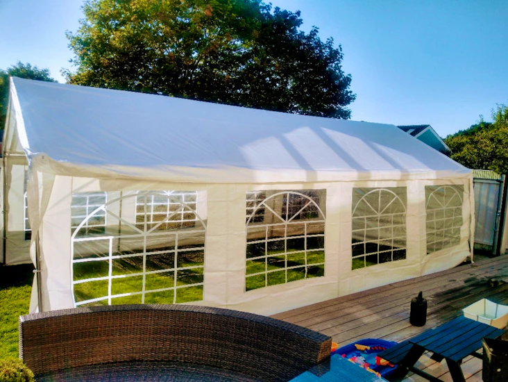 Partytält 4x8m (100% vattentätt / 32kvm)