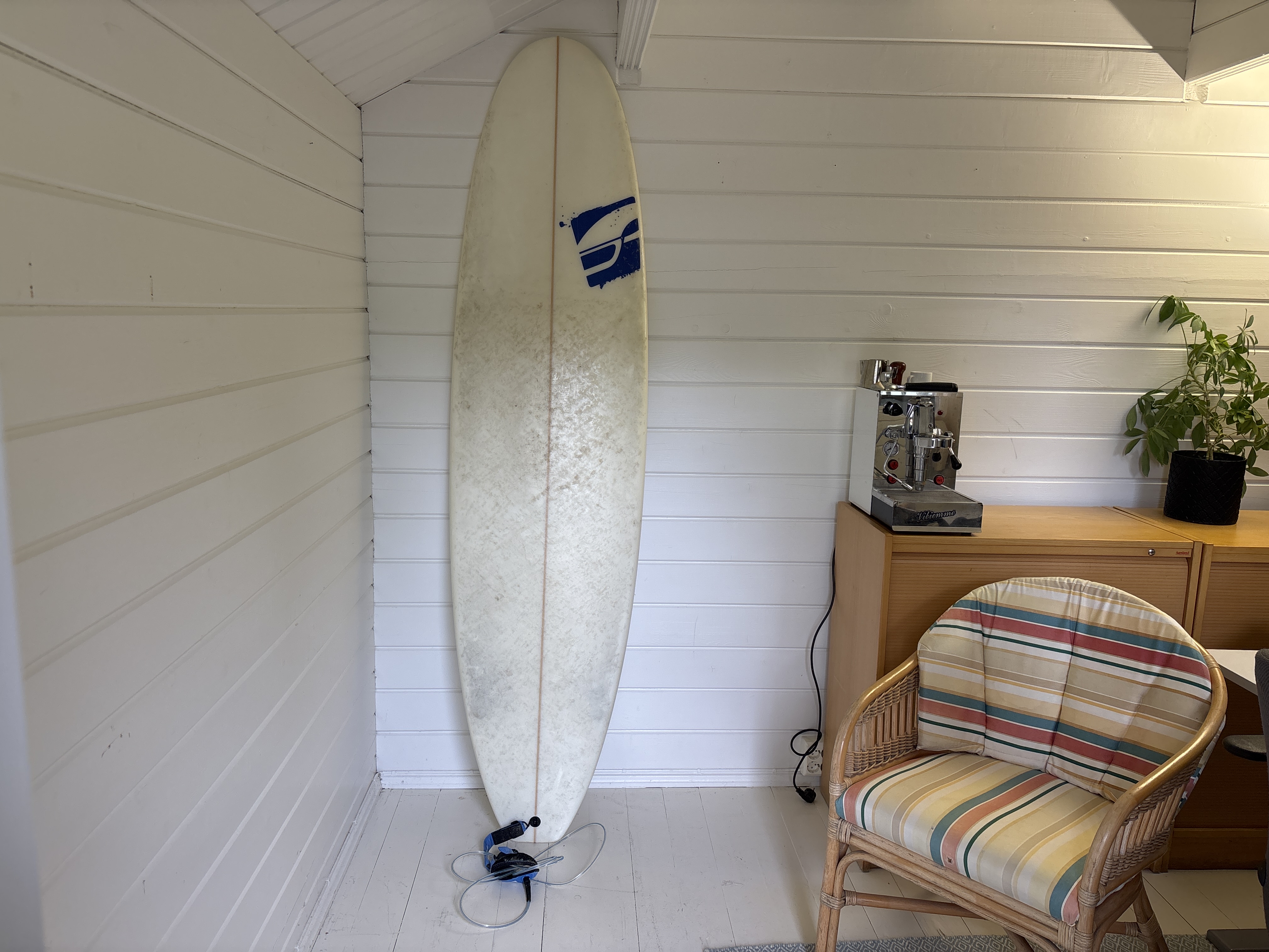 Surfebrett 7.2 med leash, finner og bag