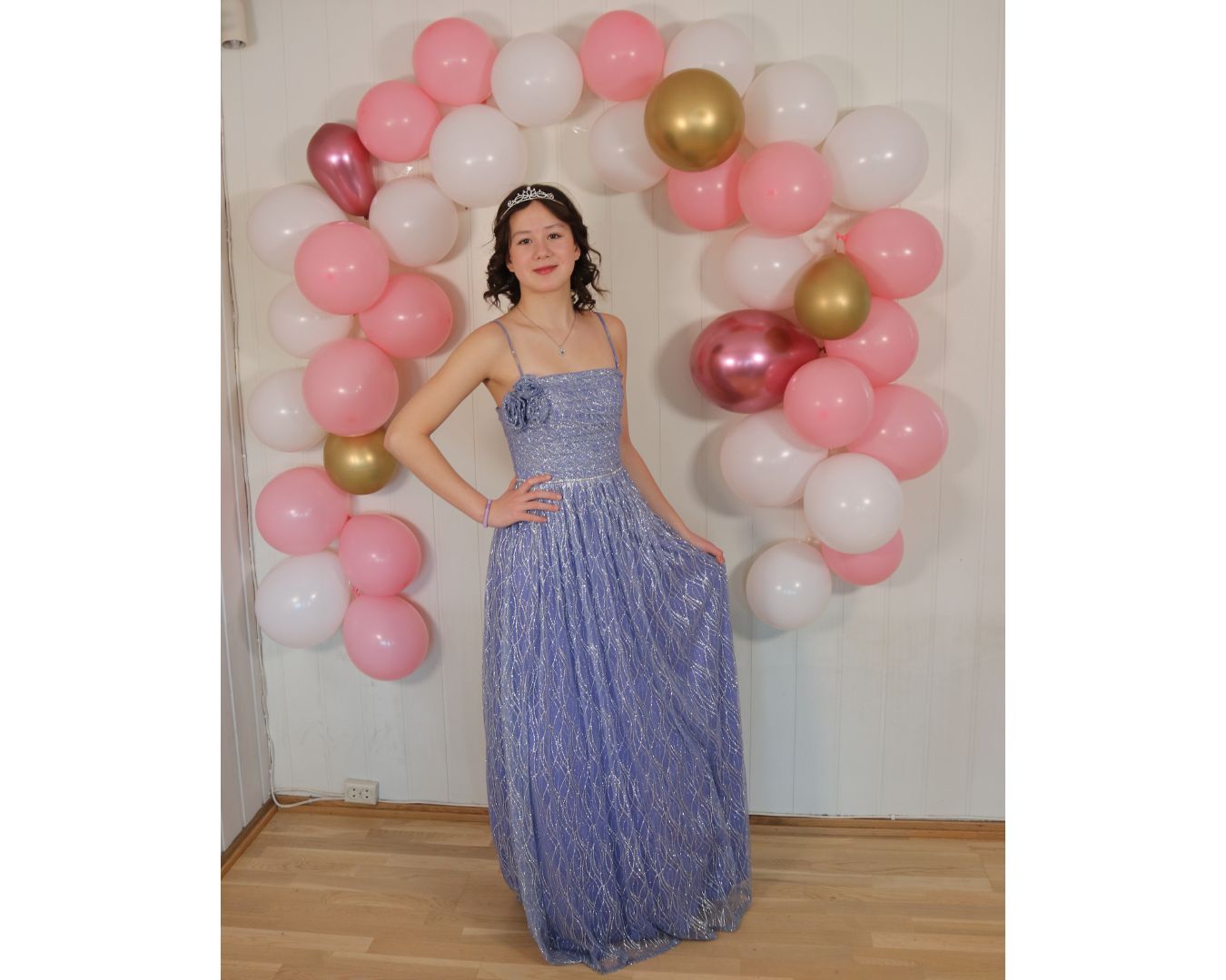 Ballkjole i lavendel og sølv