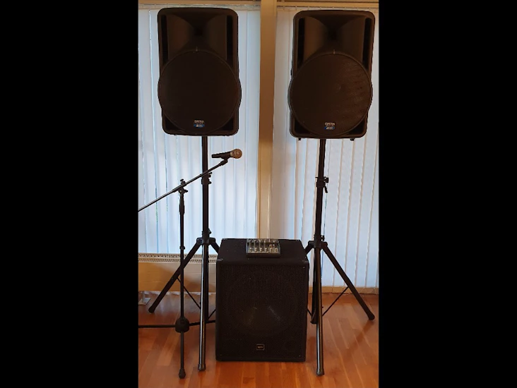 Högtalare och ljus till din fest!