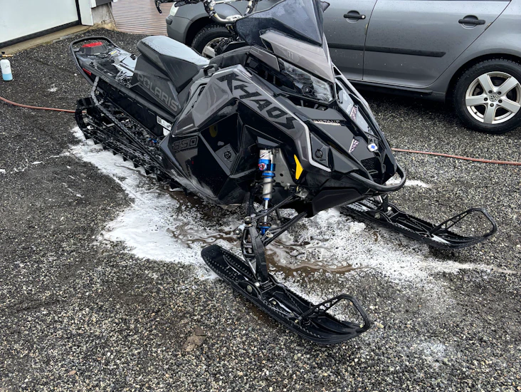 Polaris khaos 850 slash 146