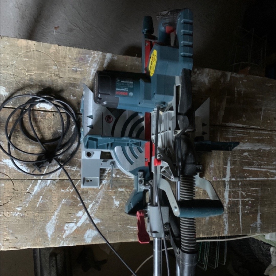 Bosch proffesional gcm 8 sjl