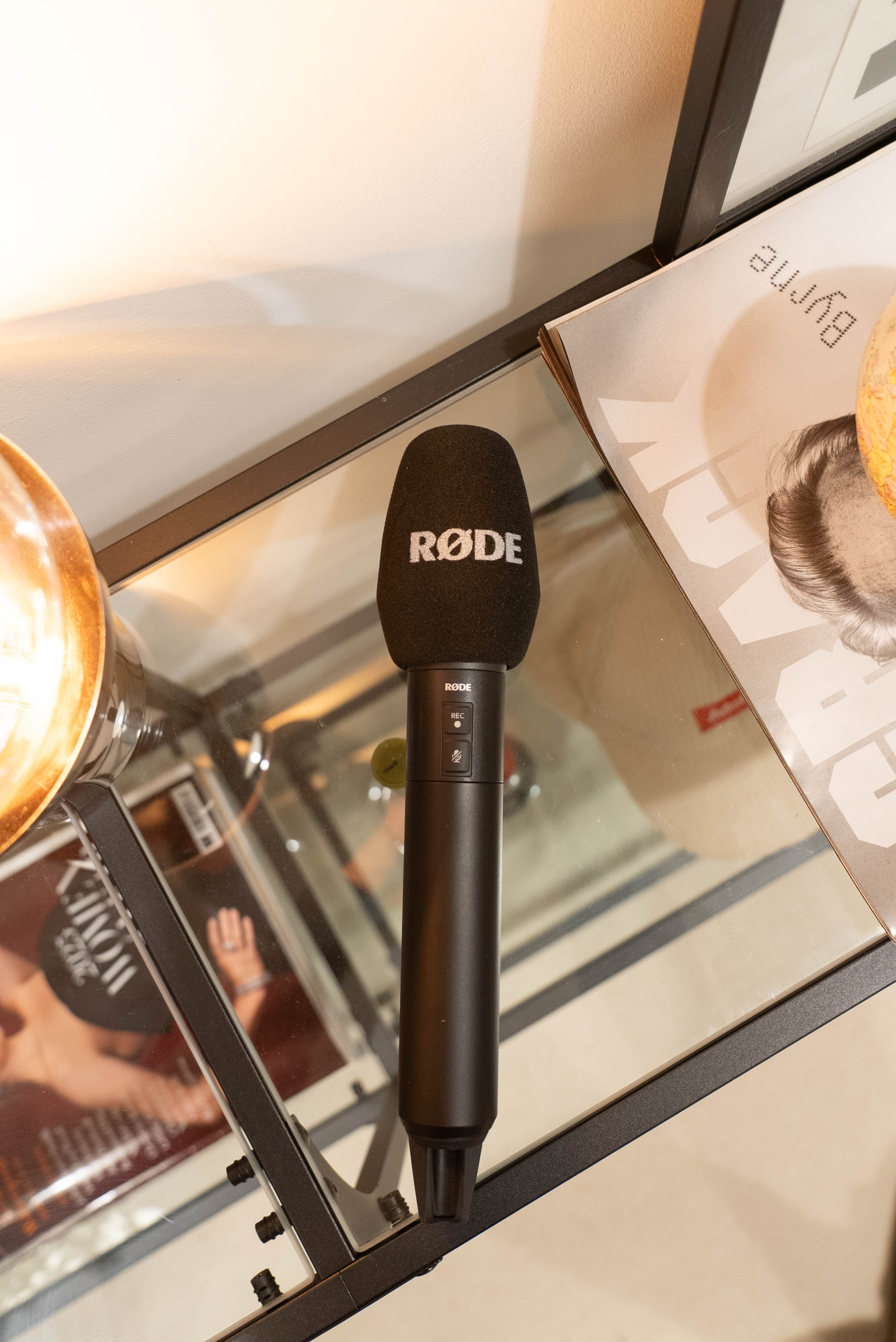 Rode interview pro wireless handheld condenser microphone
