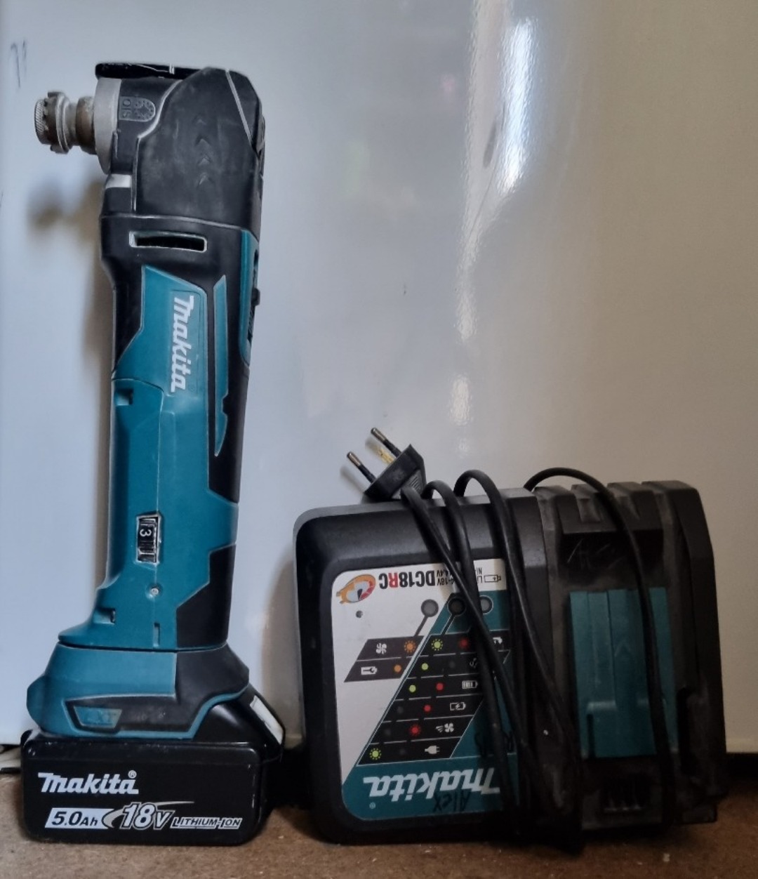 Multiverktyg makita