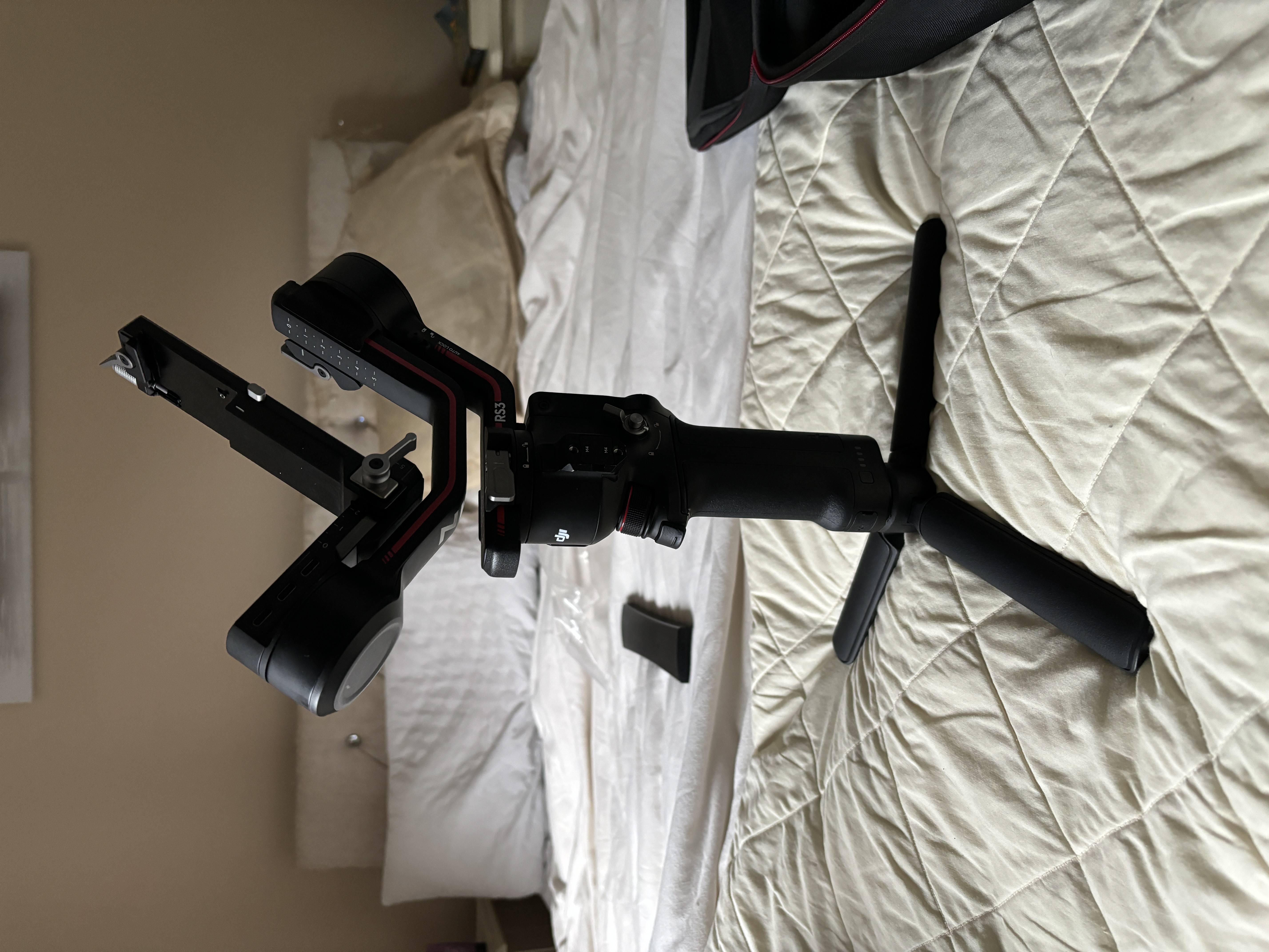 Dji rs 3 handheld gimbal  