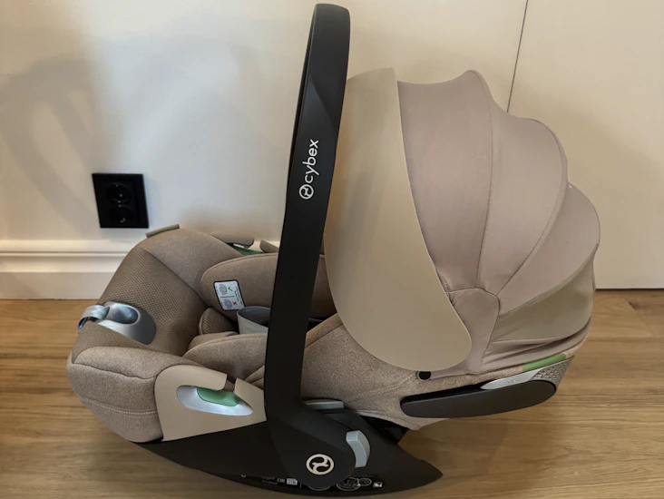 Cybex cloud t i-size- babybilstol + base