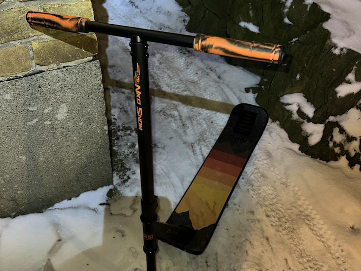 Nkd snow trick scooter – trickssparkcykel för snö