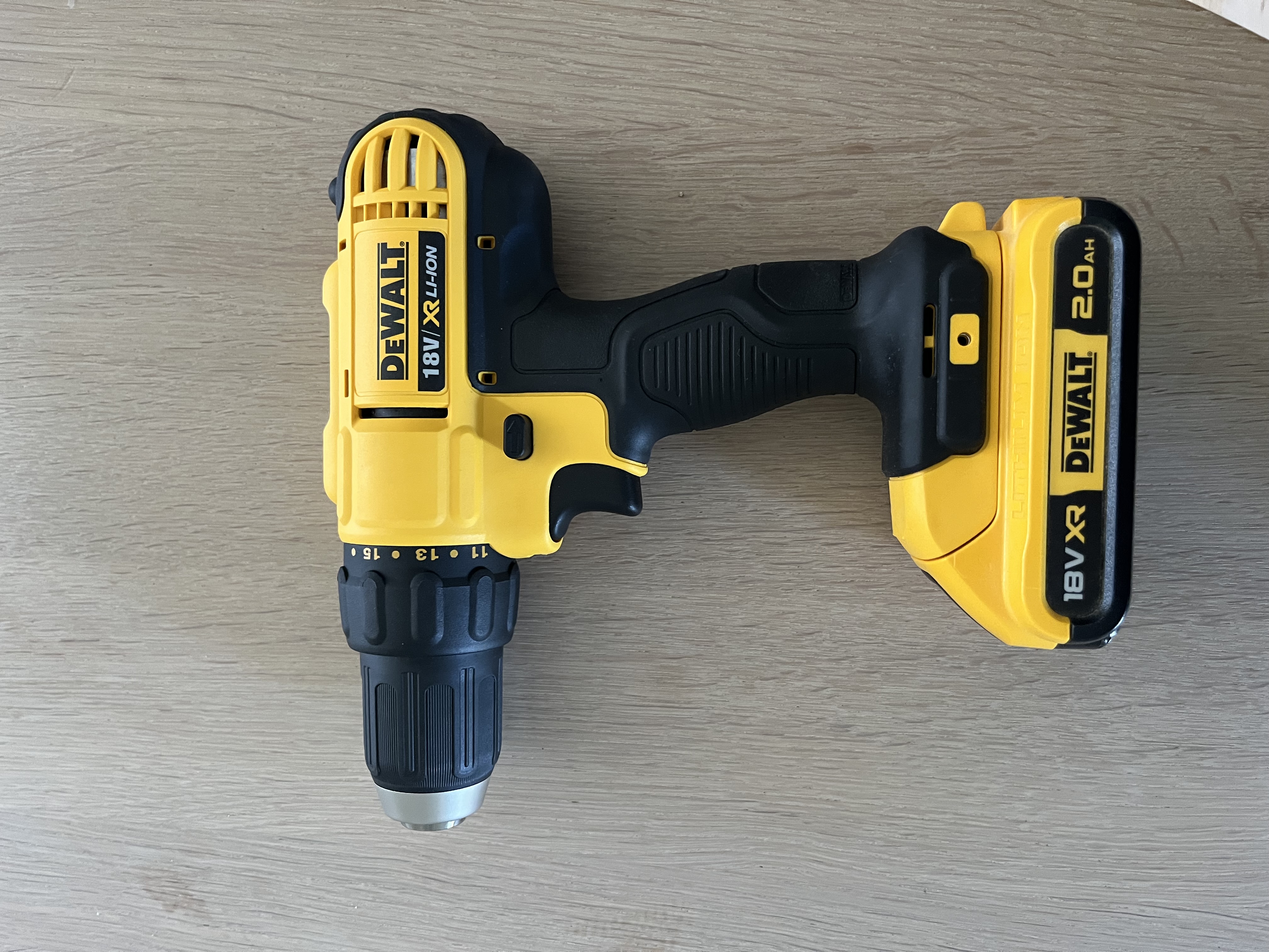 Dewalt 18v xr bore-/skruemaskine 