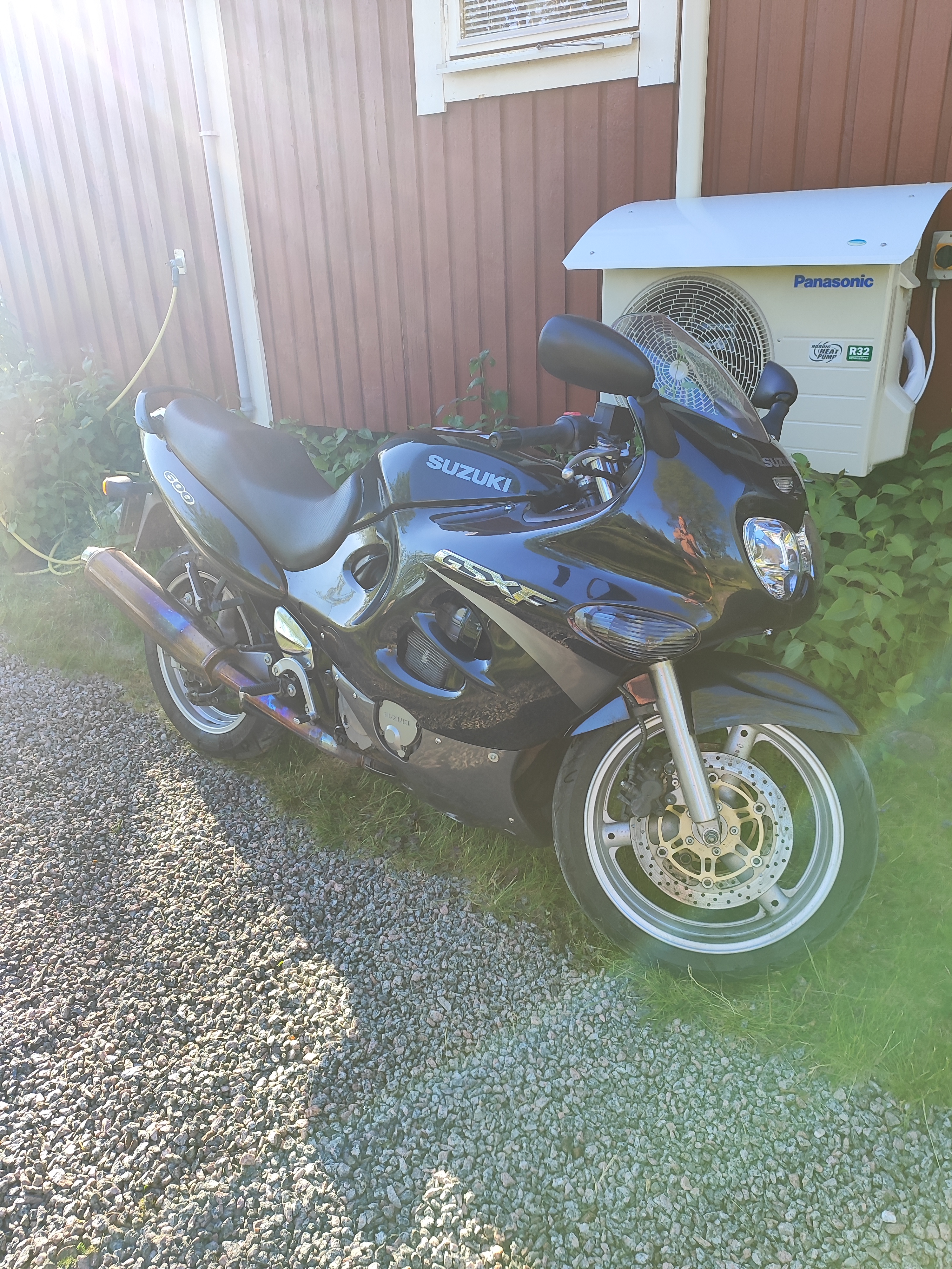 Suzuki gsx 600f