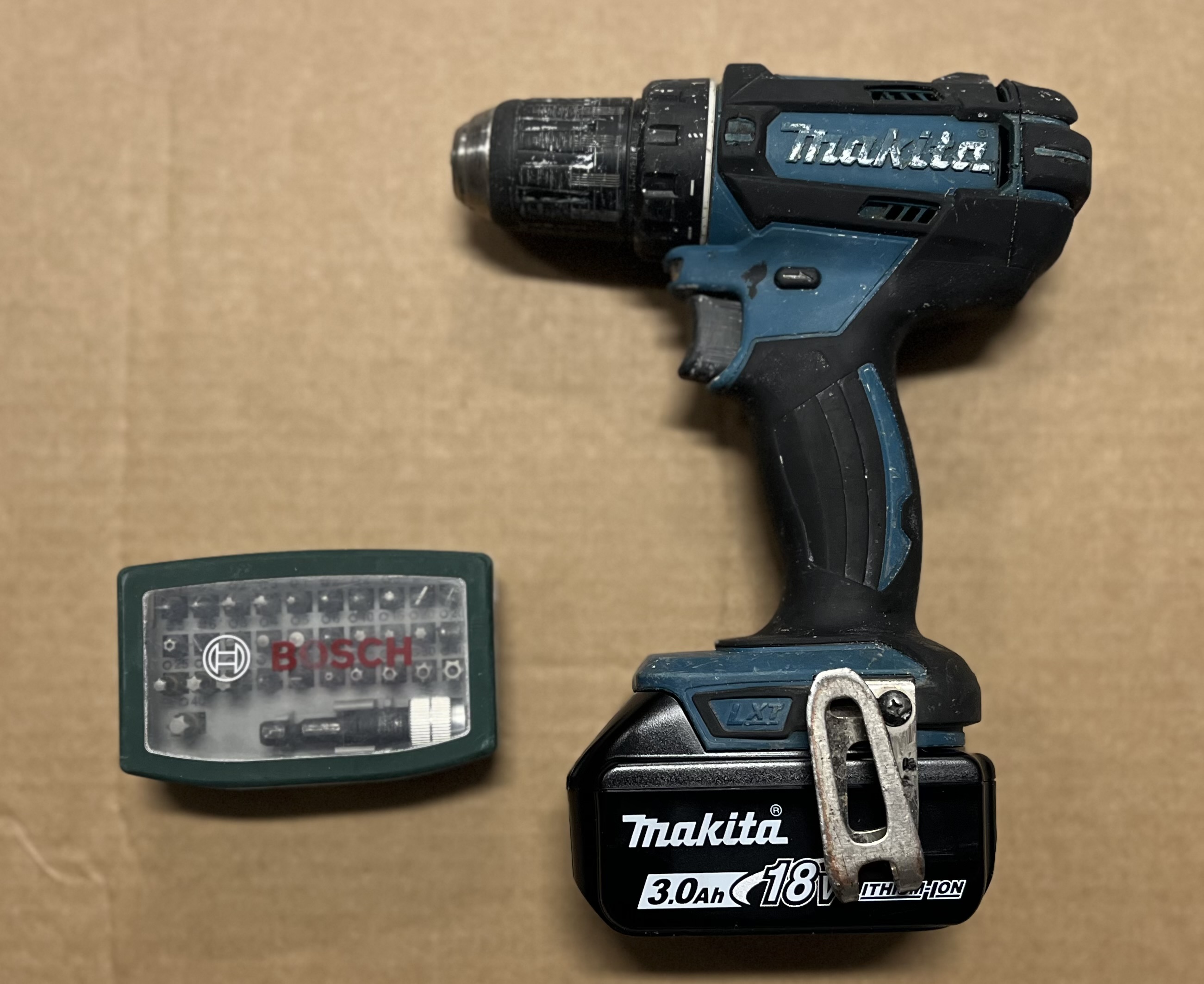 Makita borrskruvdragare ddf482 (18v) vid solna c – inkl. bits