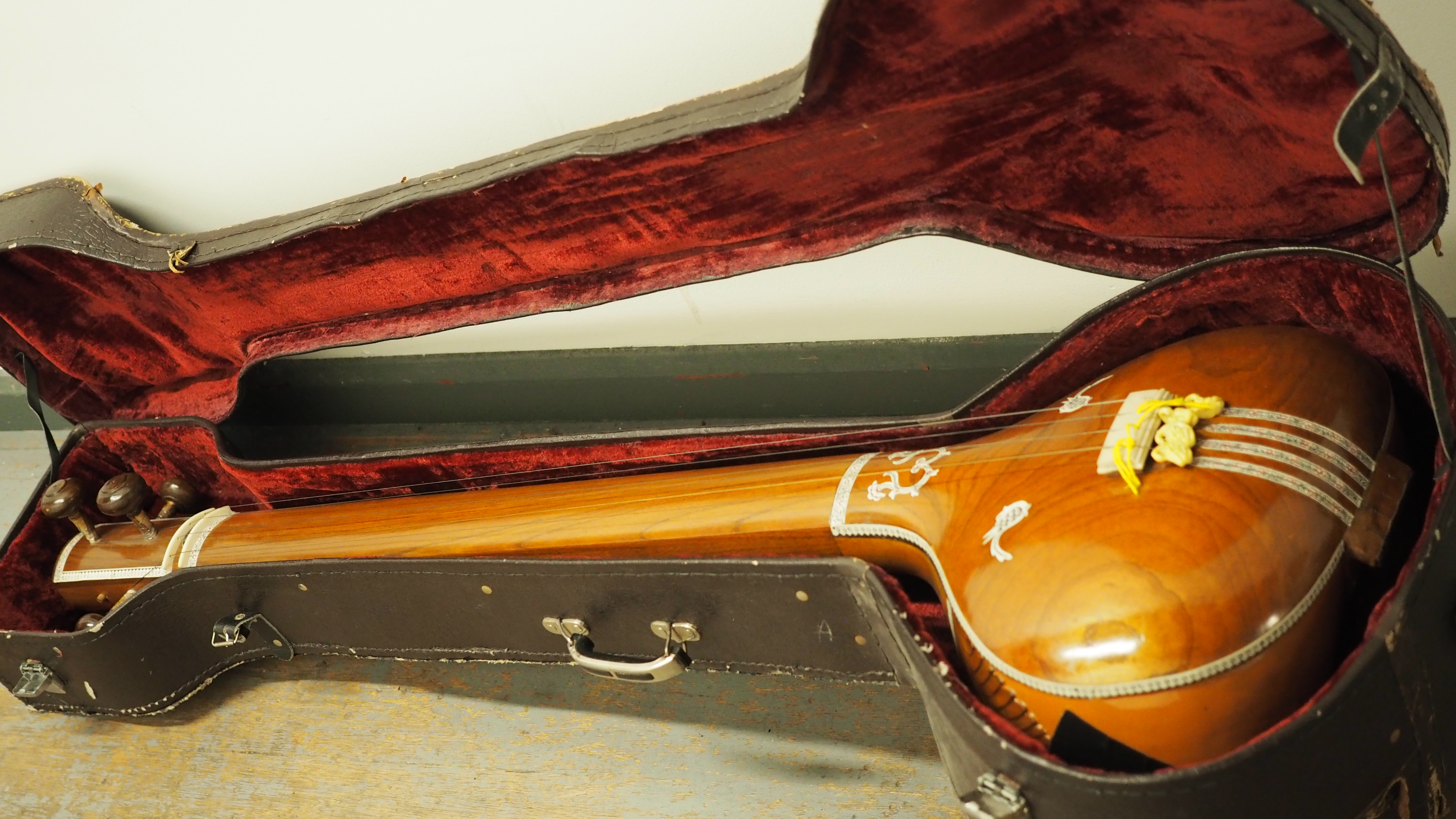 Indian tanpura classical drone instrument