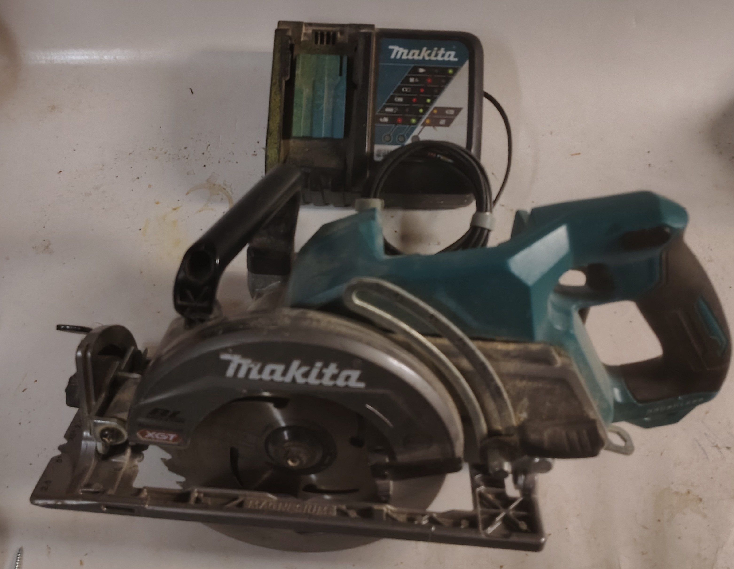 40 volt makita för perfekta snitt!!
