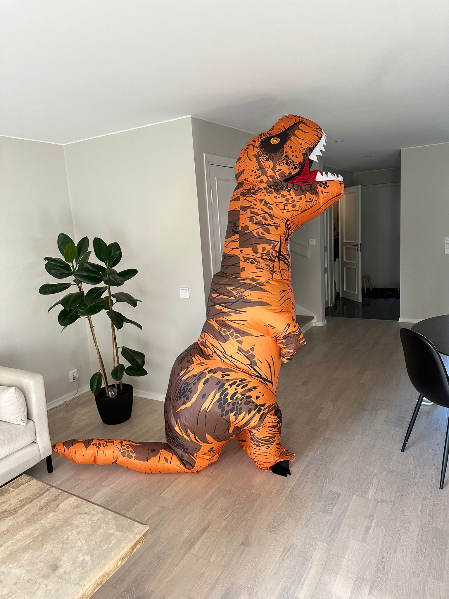 Dinosauriedräkt (uppblåsbar)