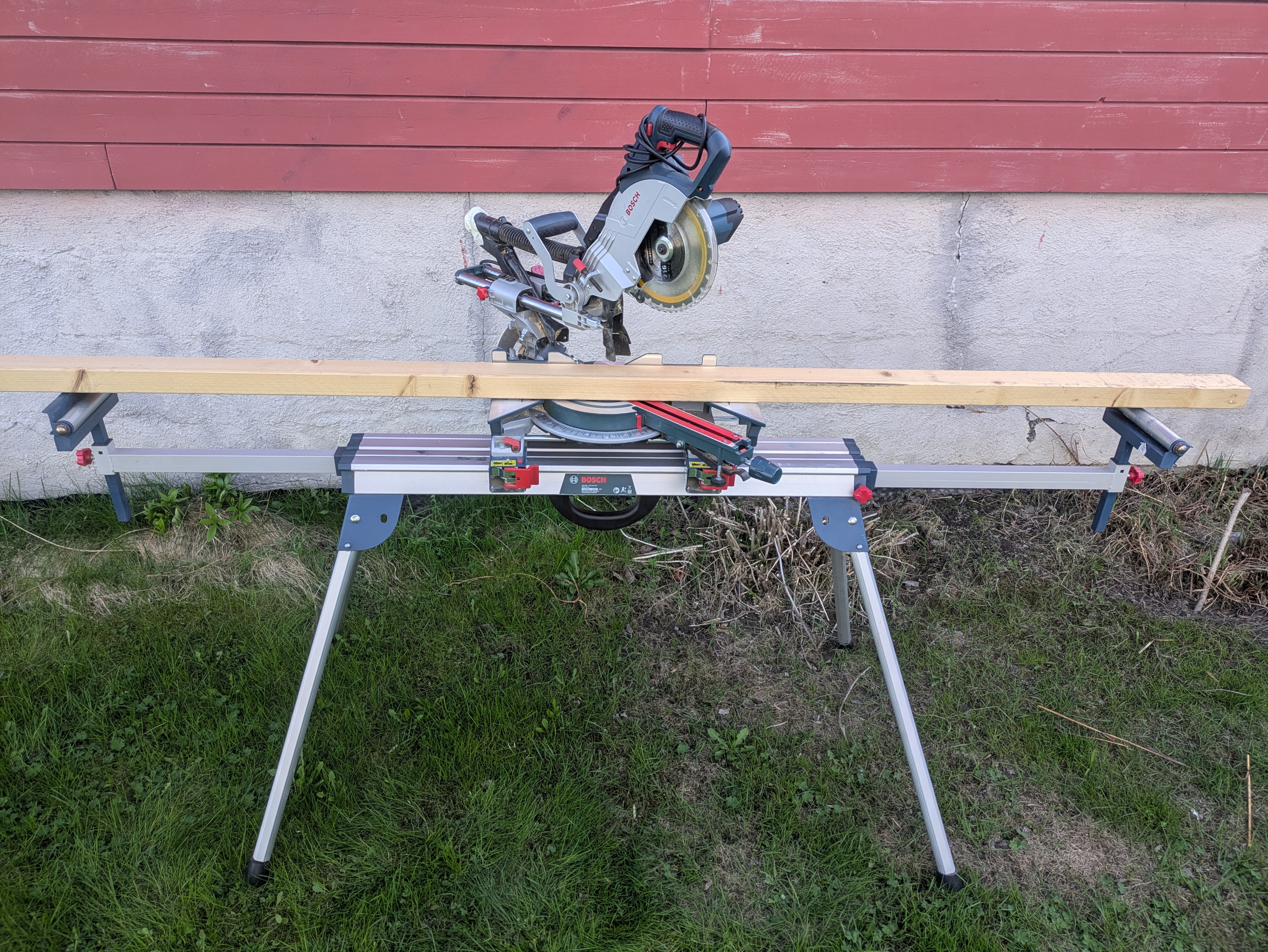 Bosch proff kapp- og gjærsag (gcm 8 sjl) med stativ 