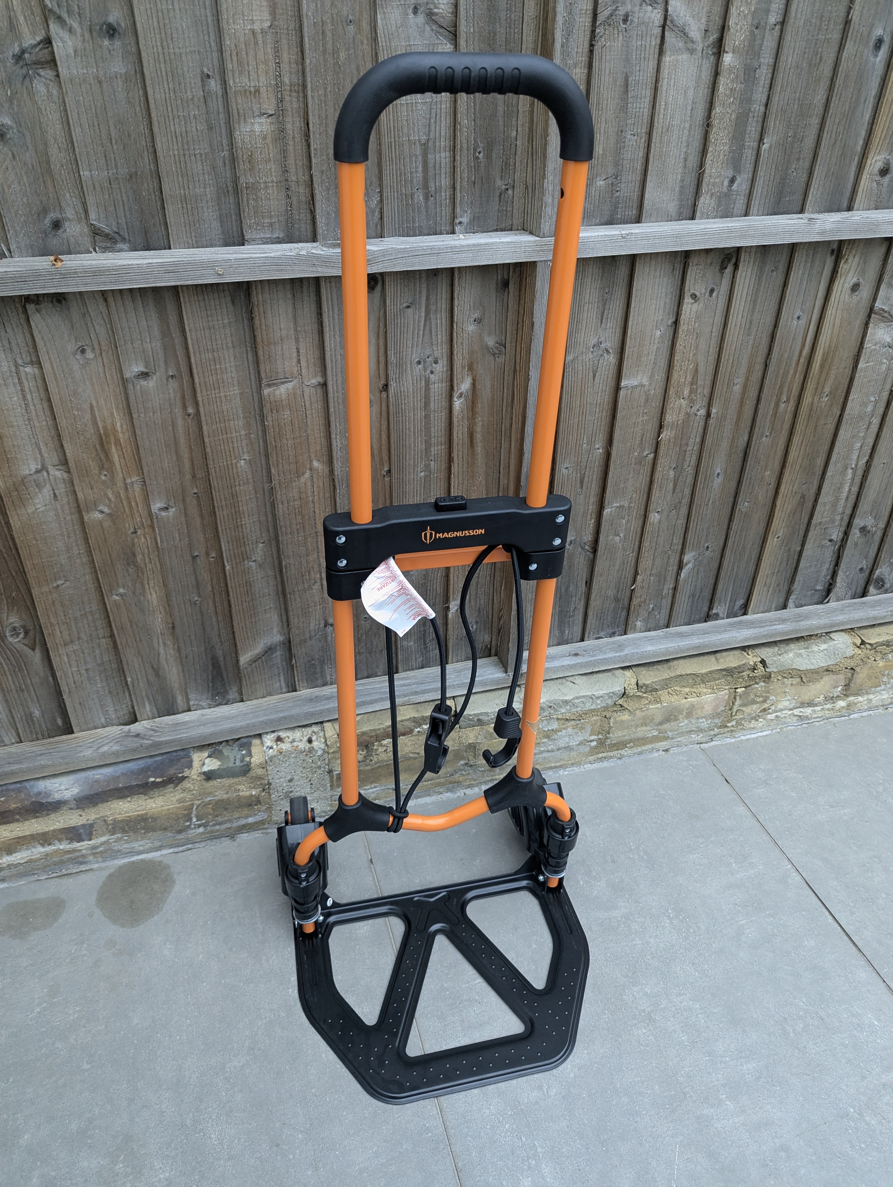 Folding stair climbing truck 