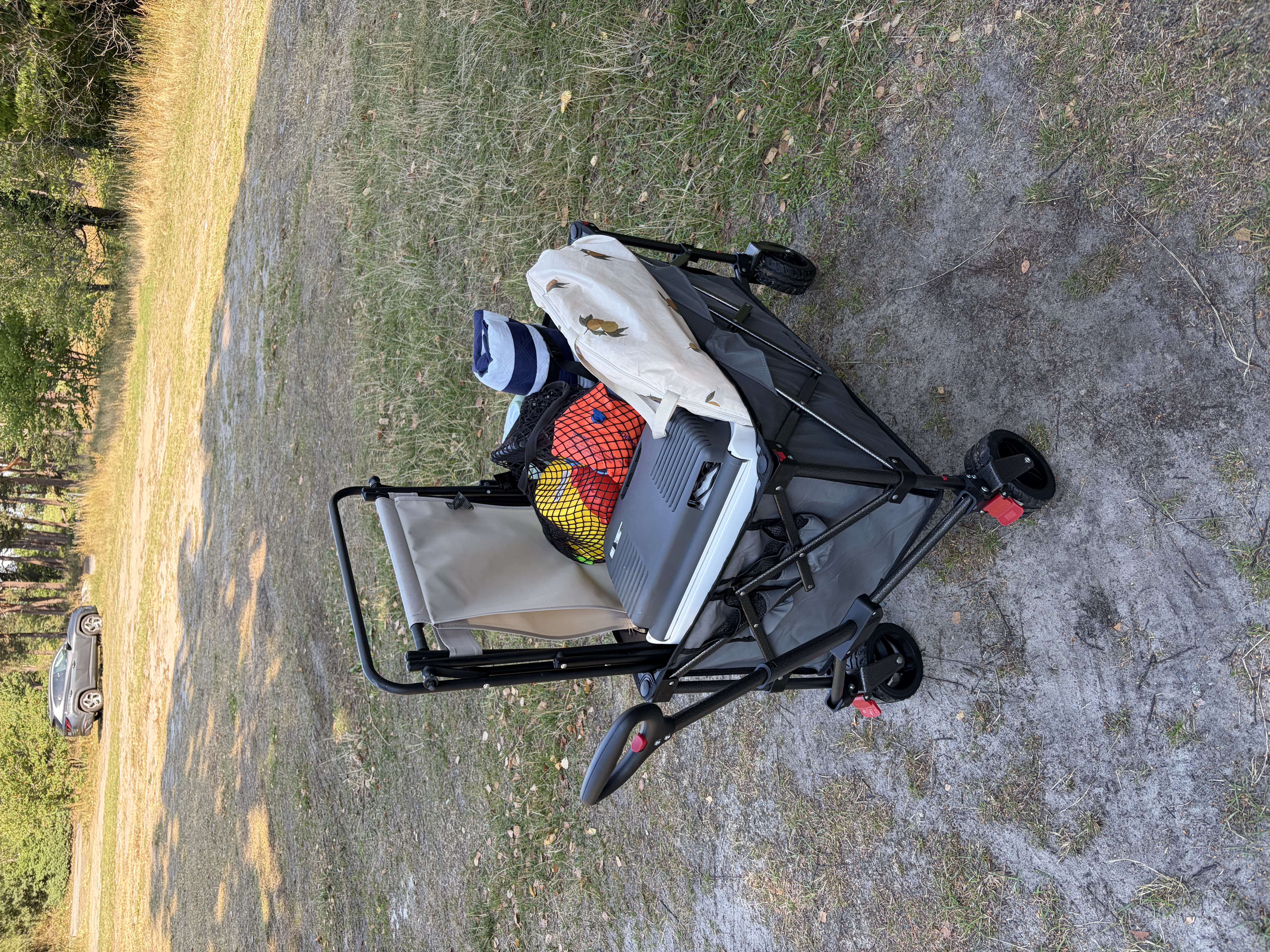 Hopfällbar skrinda / kärra / barnvagn . tar 150kg – perfekt för strand, camping