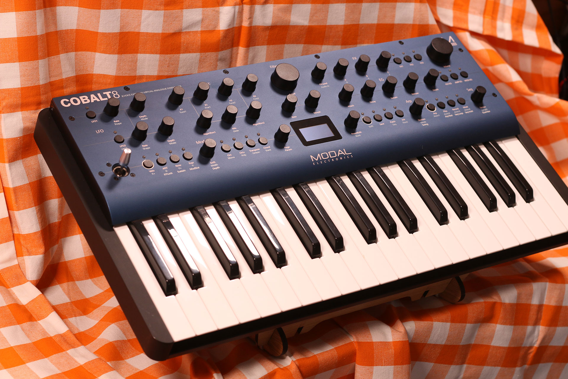 Synth picnic - modal cobalt 8