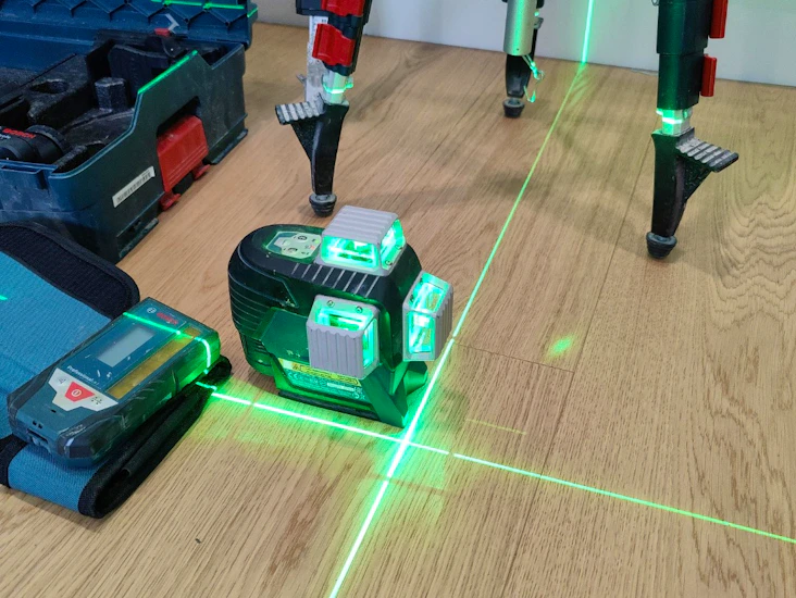 Bosch linjalaser vihreällä laserilla