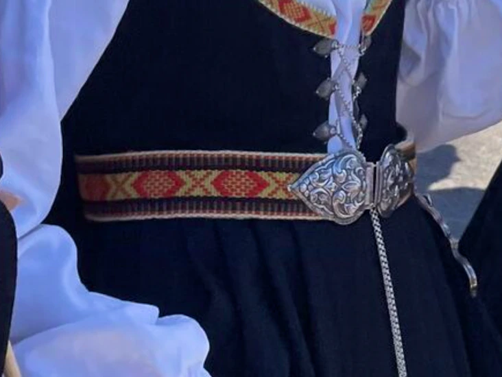 Svart vestfoldbunad 1932 str xs/s