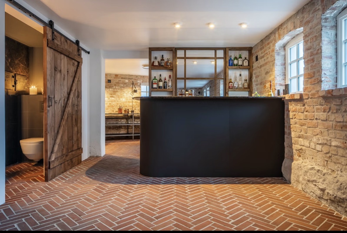 Showroom /pop up / møtelokale