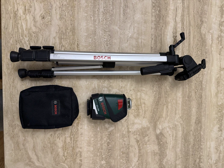 Bosch ristilinjalaser + 150cm säädettävä kolmijalka