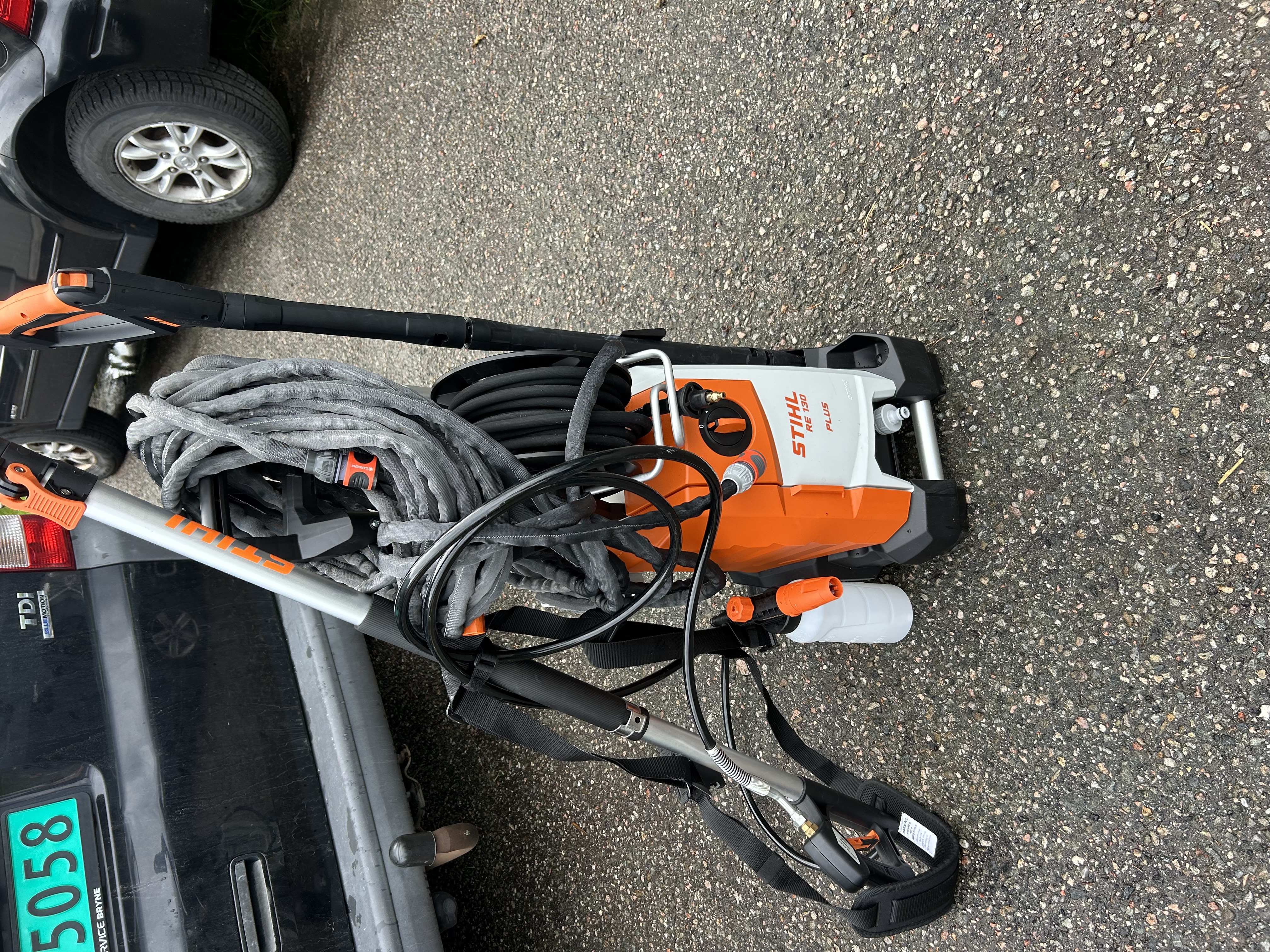 Høytrykksspyler med teleskopdyse for vask av husfasader