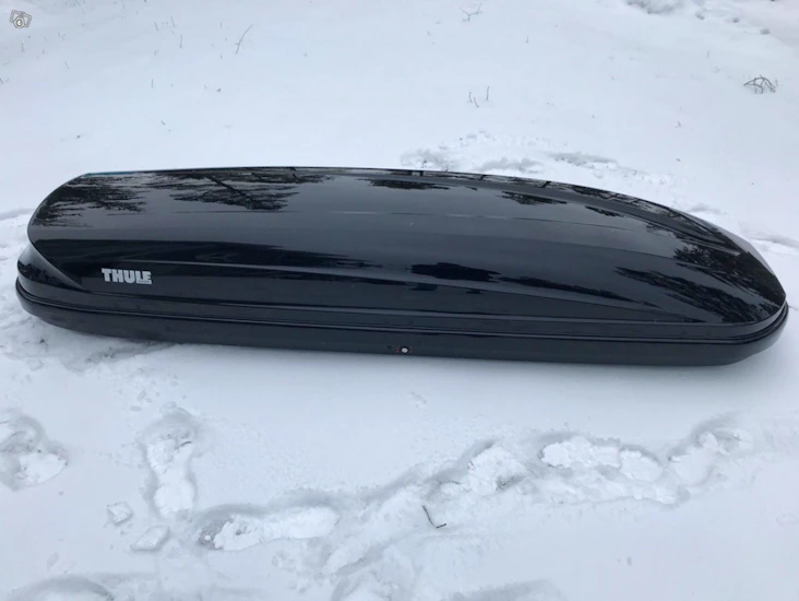 Thule pacific 700 suksiboksi + telineet