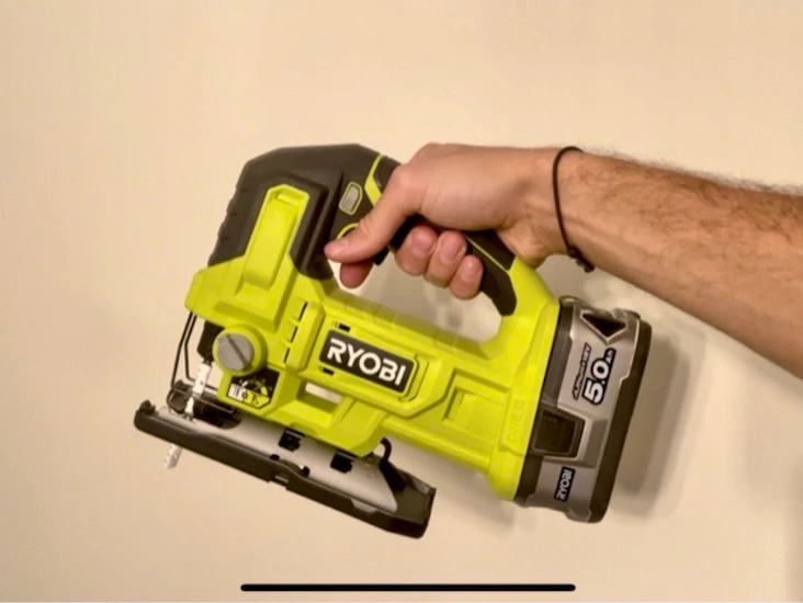 Ryobi one+ sticksåg ink. batteri