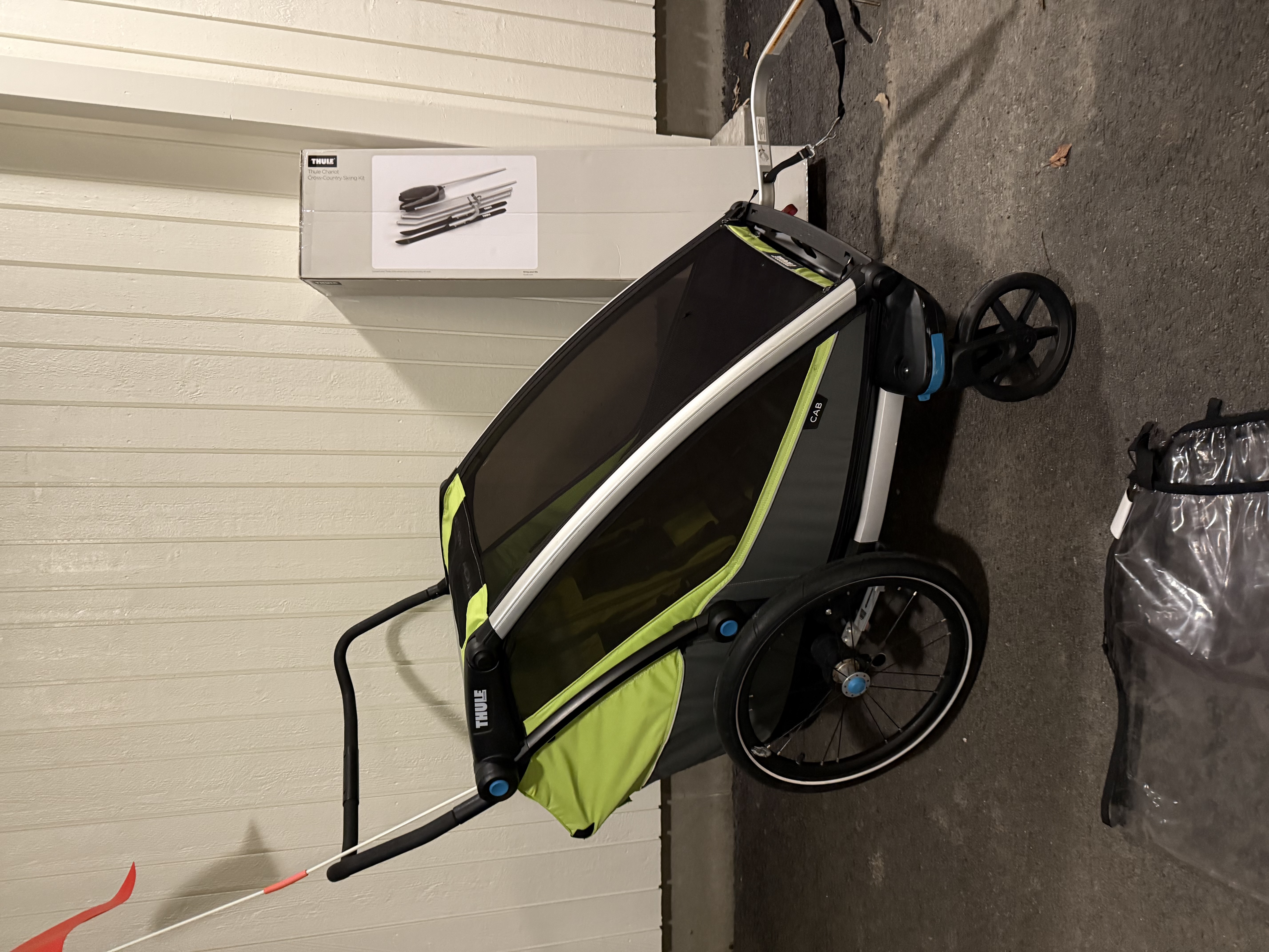 Thule cykelvagn med ski kit