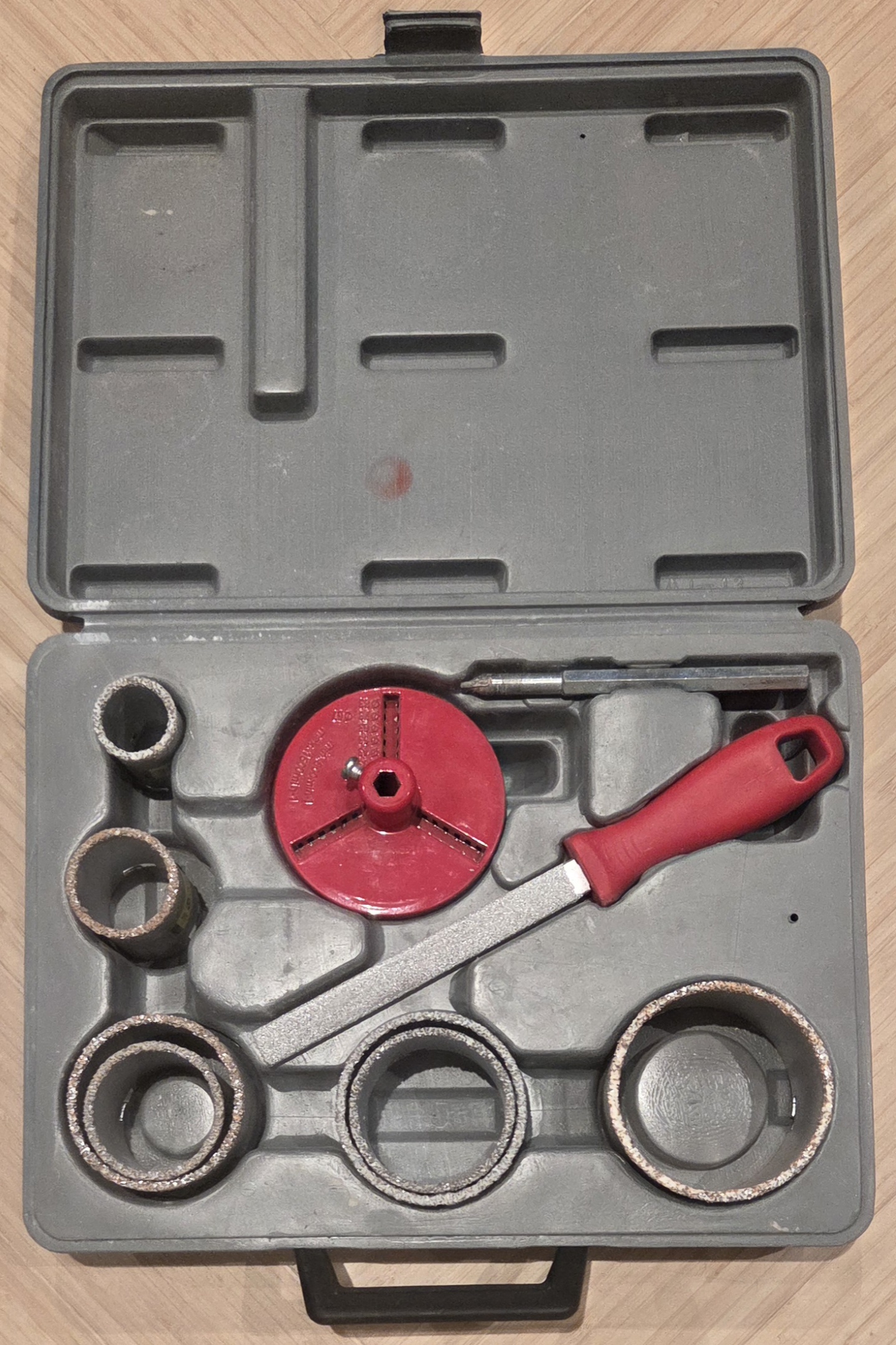 Hullsag sett for flis, 33-83 mm