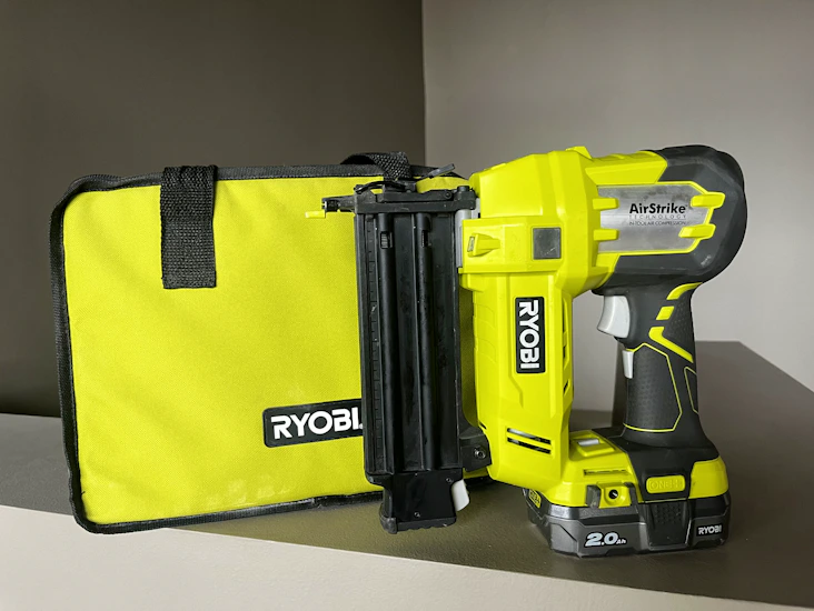 Dykkertpistol batteri