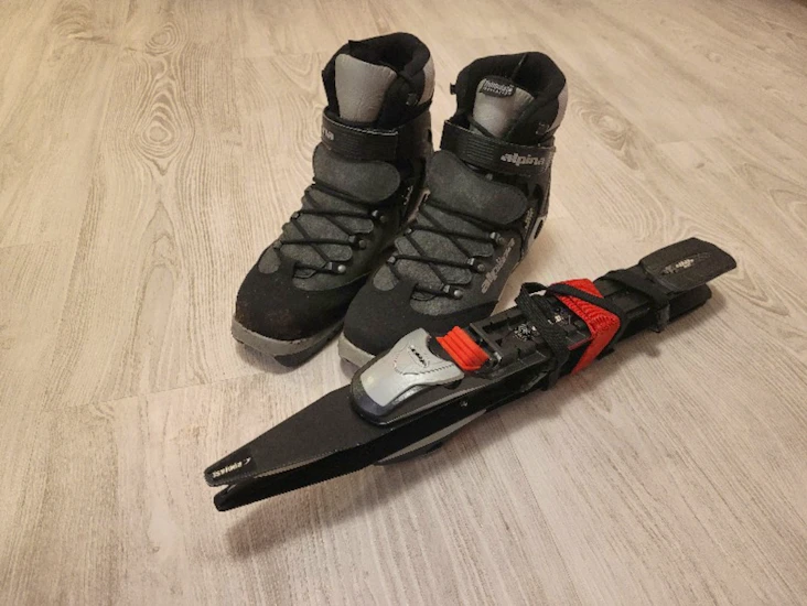 Storlek 44, långfärdsskridskopaket