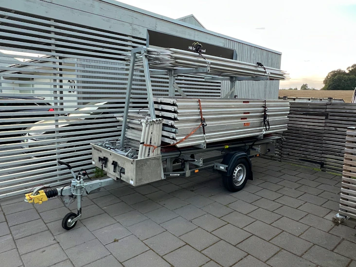 Ställning med släp