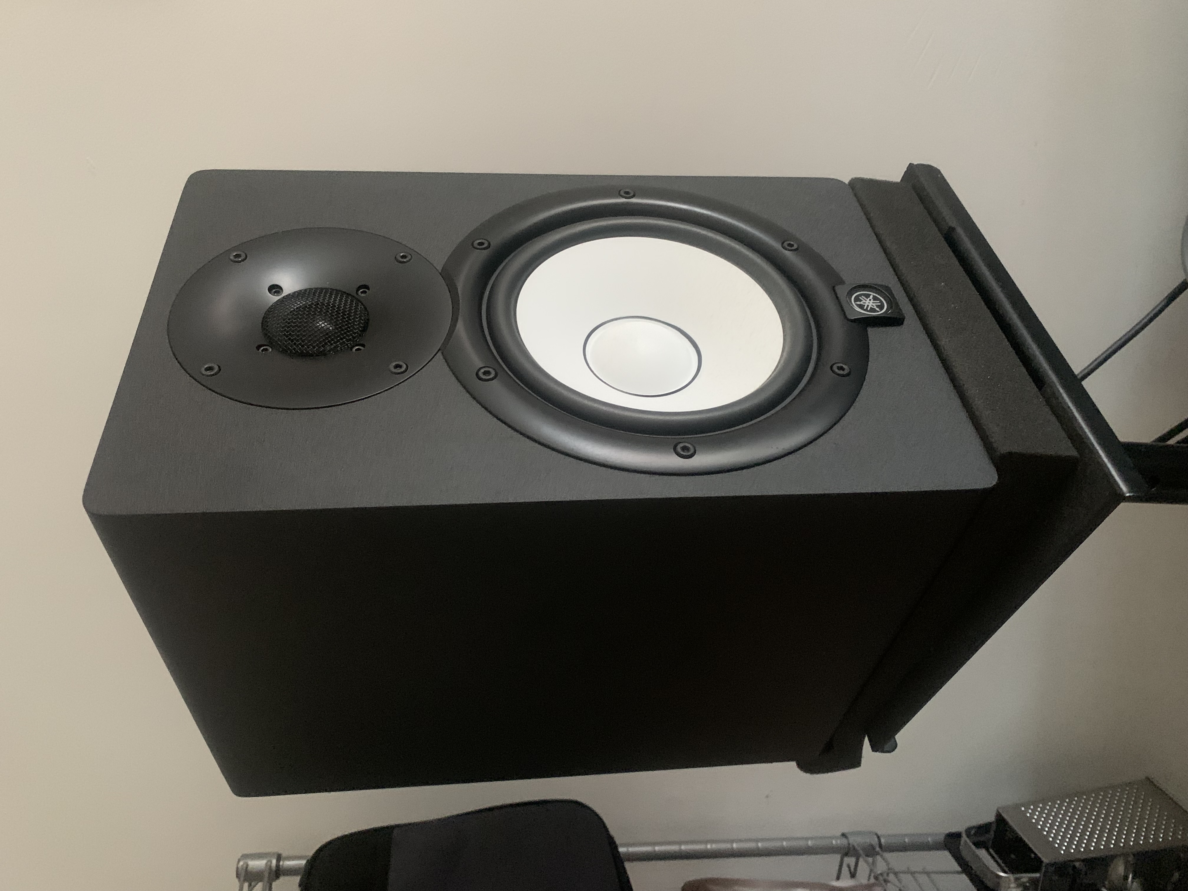 Yamaha hs7 (pair) + nordell floor speaker stands 