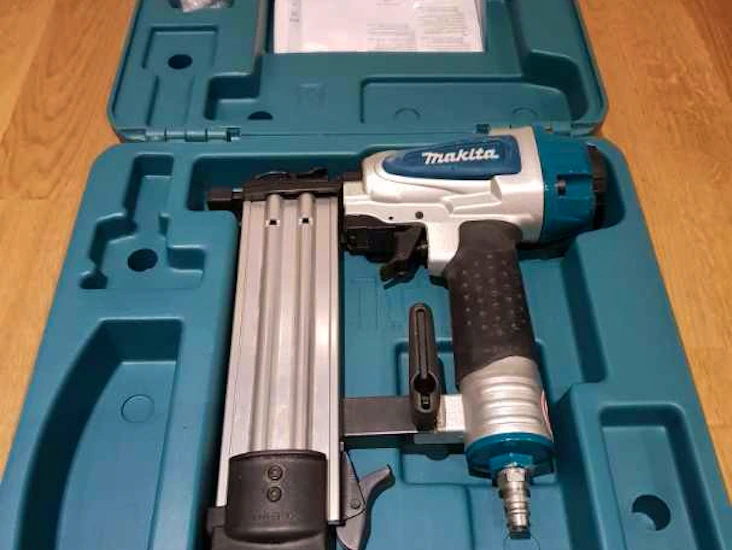 Makita dyckertpistol