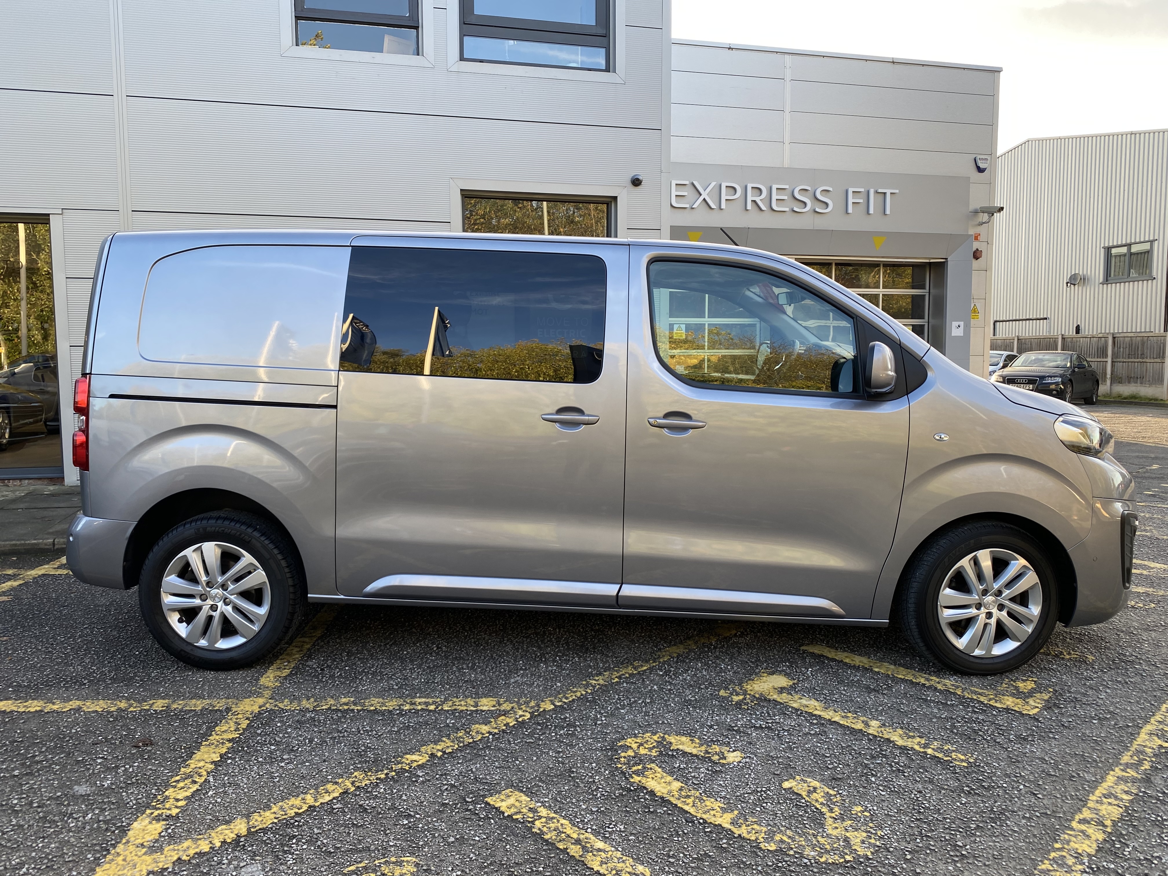 Film and photo production van - peugeot crew van