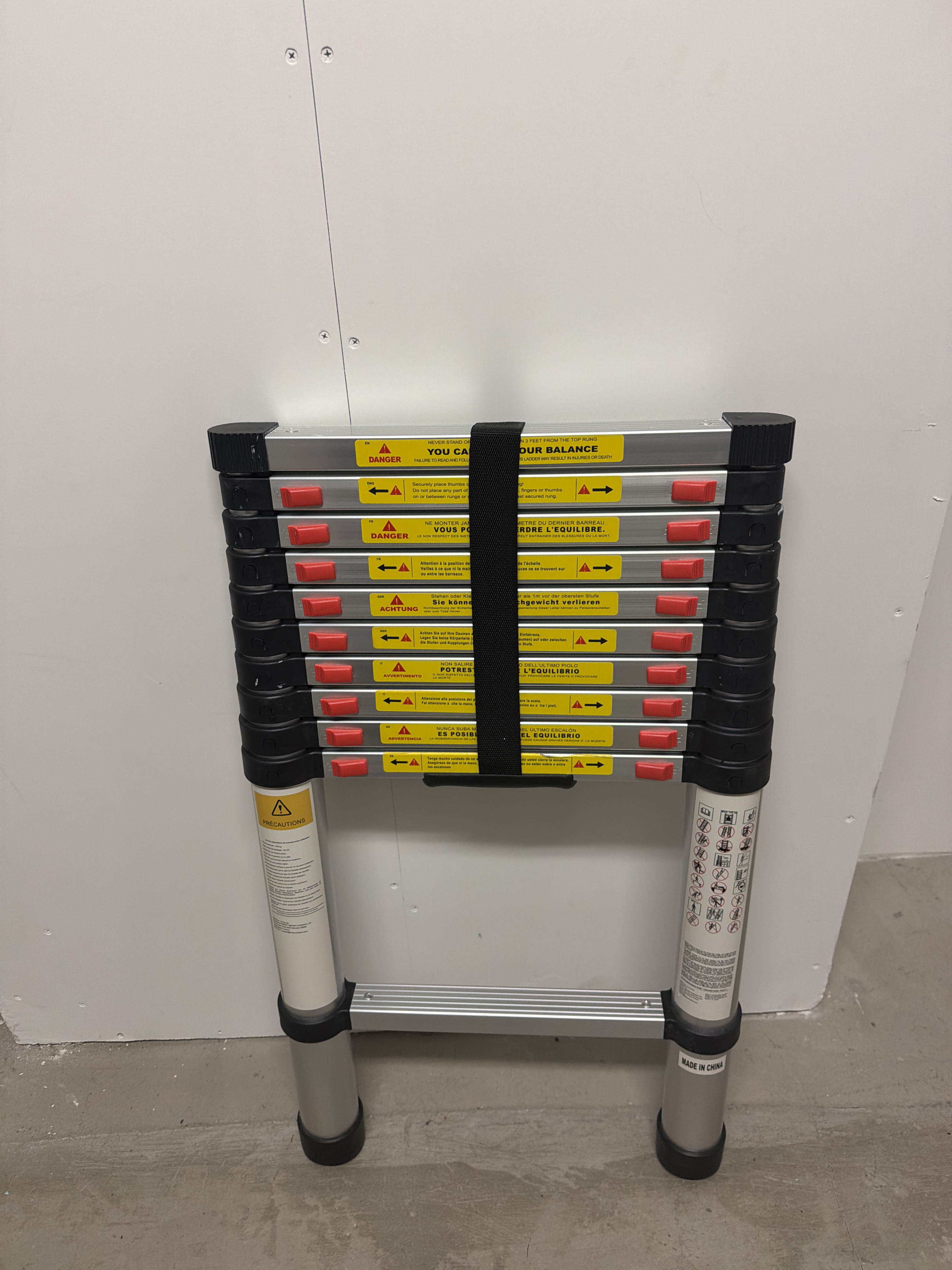 Teleskopstege, fällbar stege - maximal belastning: 150 kg - standard/certifiering: en131-3,2 meter