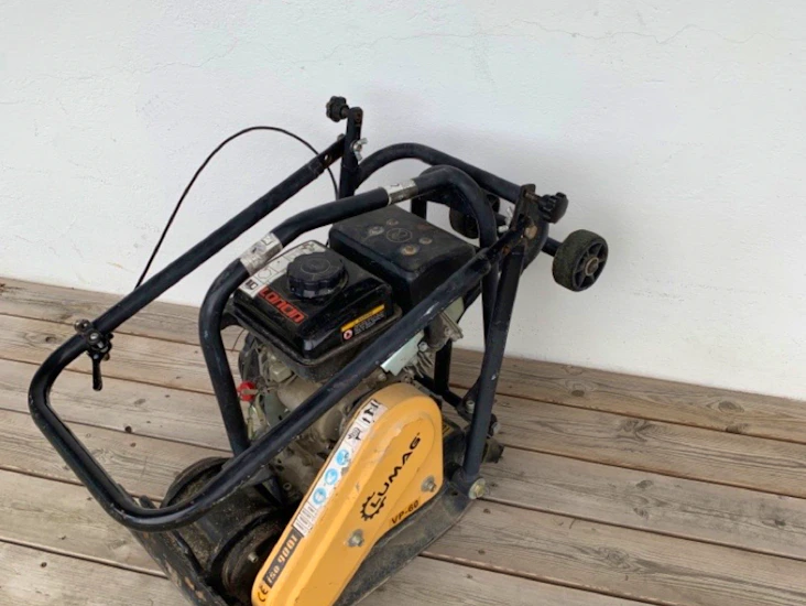 Hoppetusse/vibratorplate 60kg