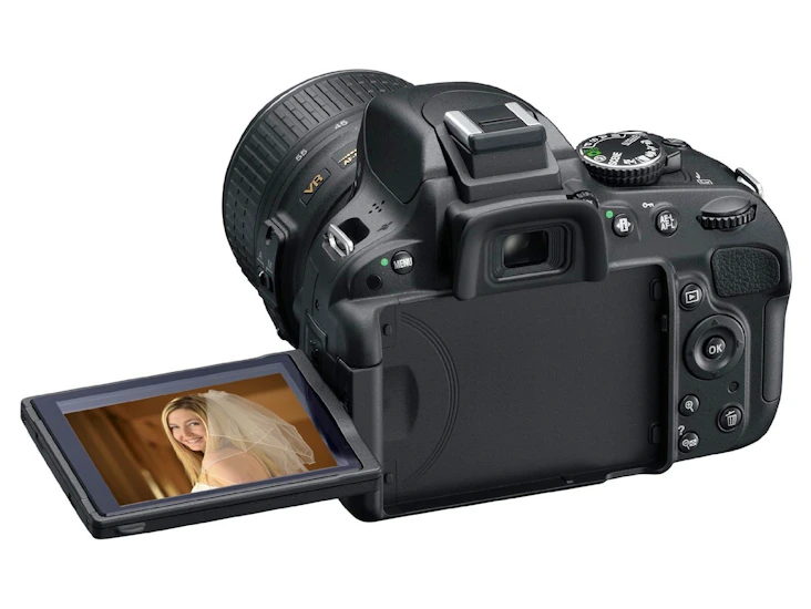 Nikon d5100 with 18:105 f3.5-5.6