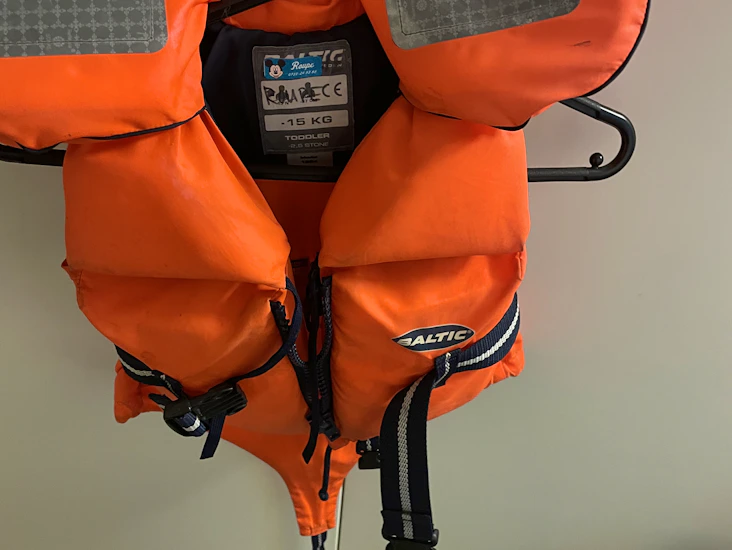 Baltic flytväst upp till 15 kg