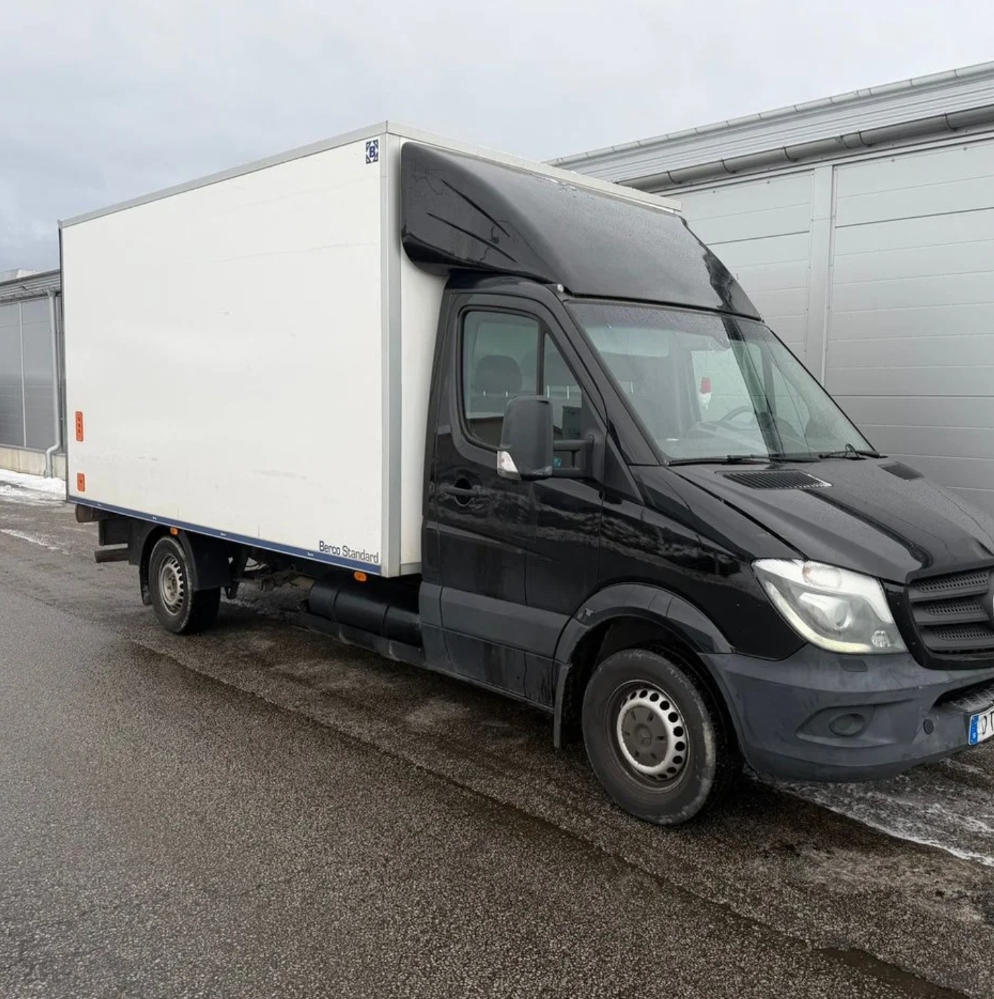 Fria km ! mercedes-benz sprinter lättlastbil,