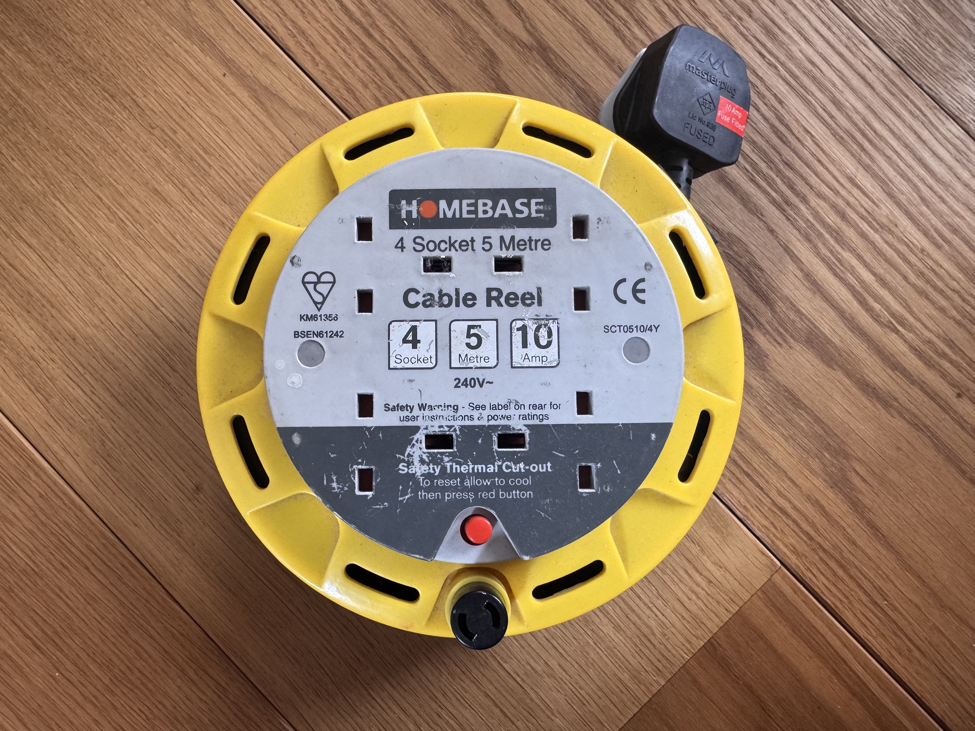 Homebase 4 socket 5 metre cable reel